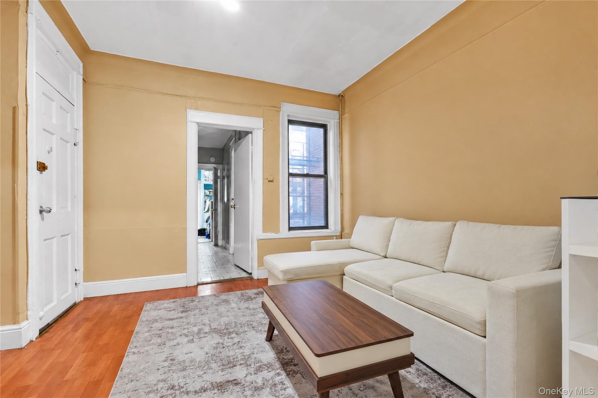 16-77 Woodbine Street thumbnail 7