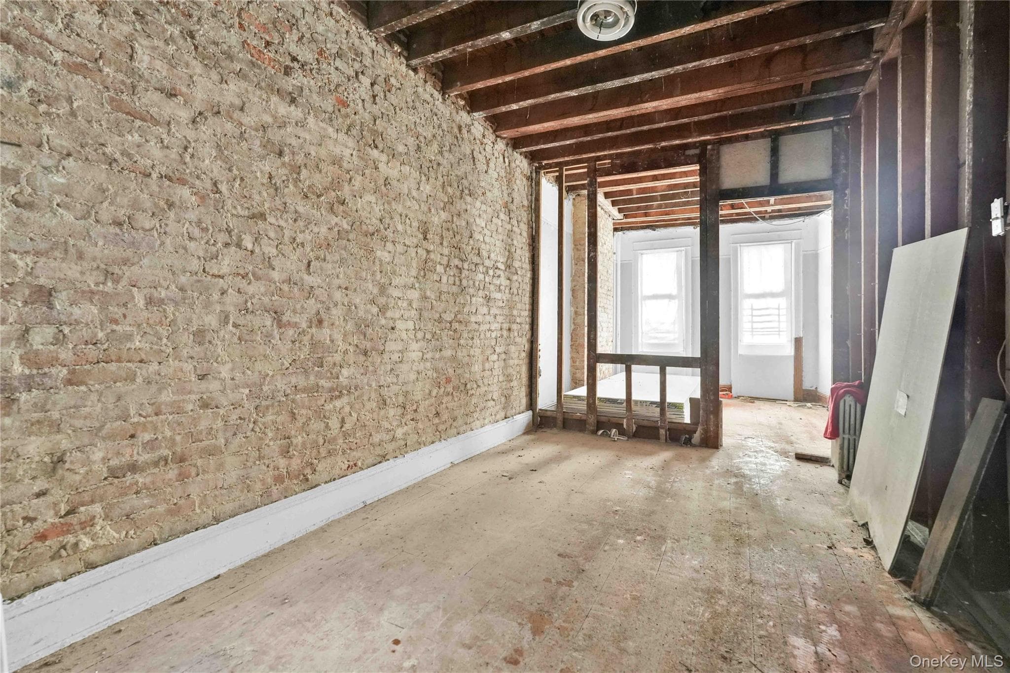 16-77 Woodbine Street thumbnail 28