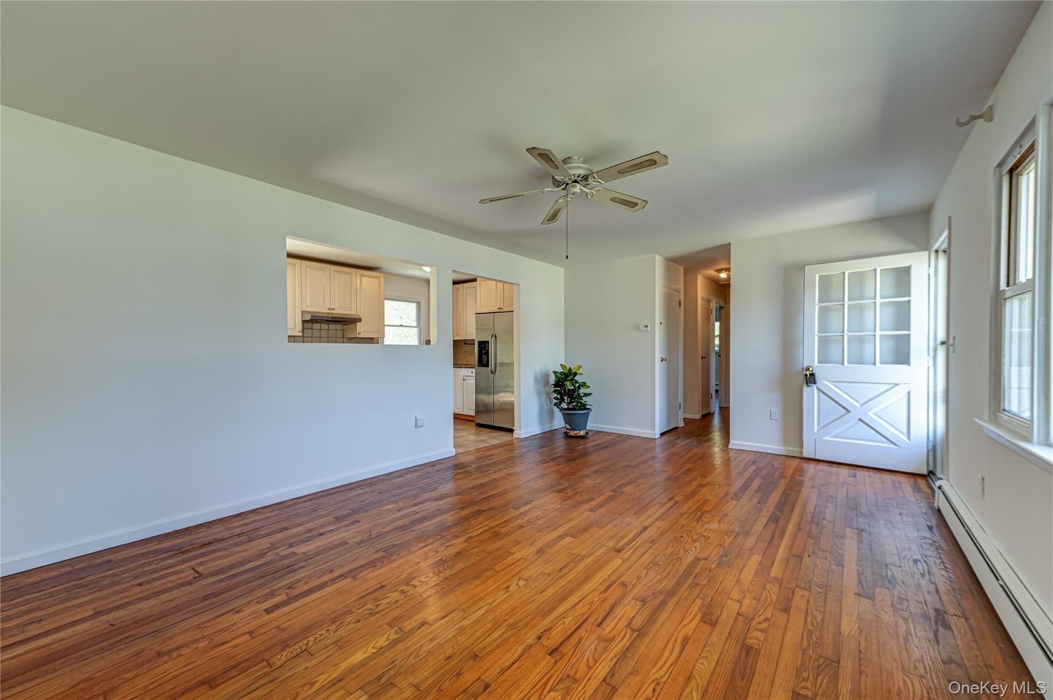 6200 New Suffolk Avenue thumbnail 10