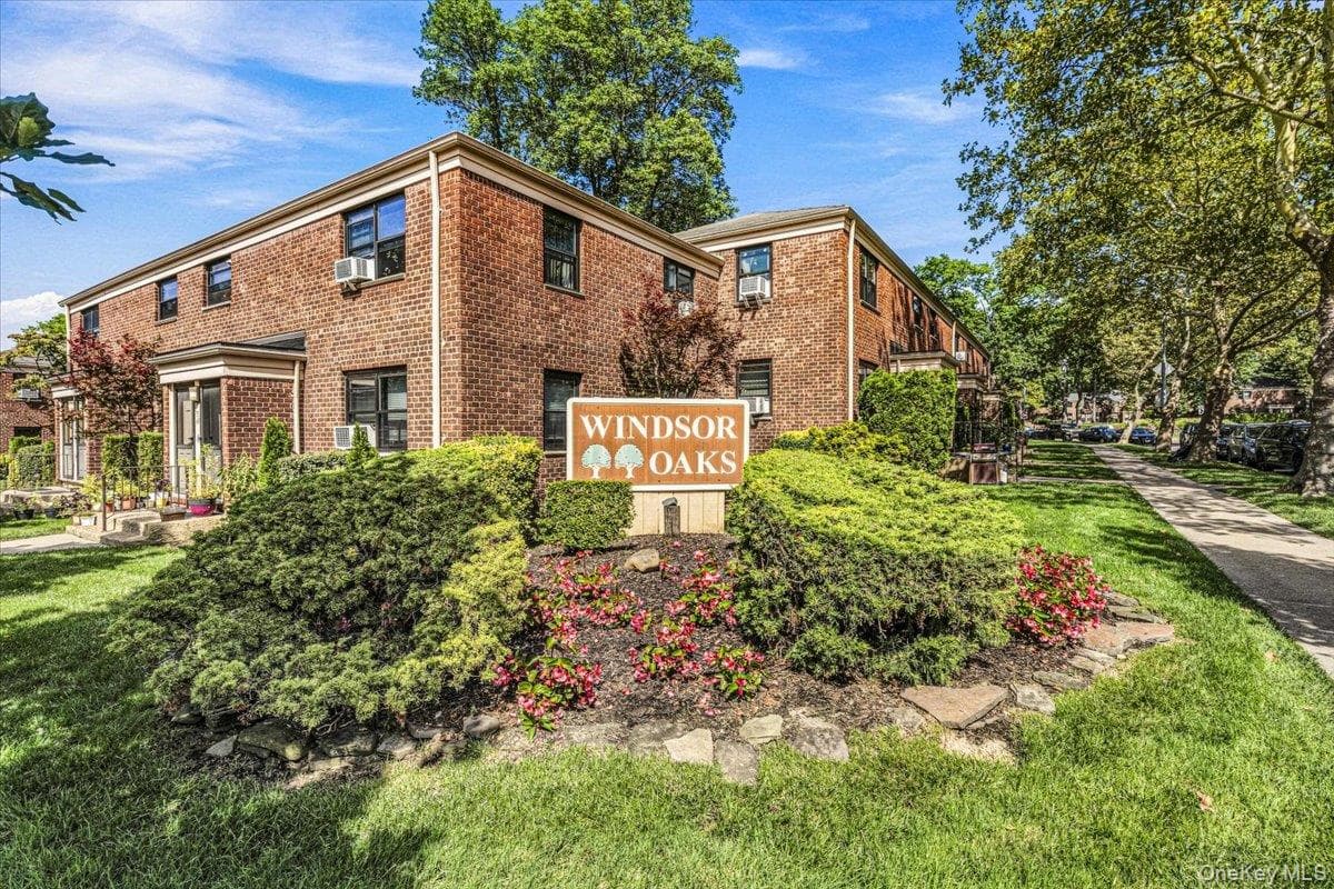 217-04 75th Avenue Unit: 271A2, Oakland Gardens