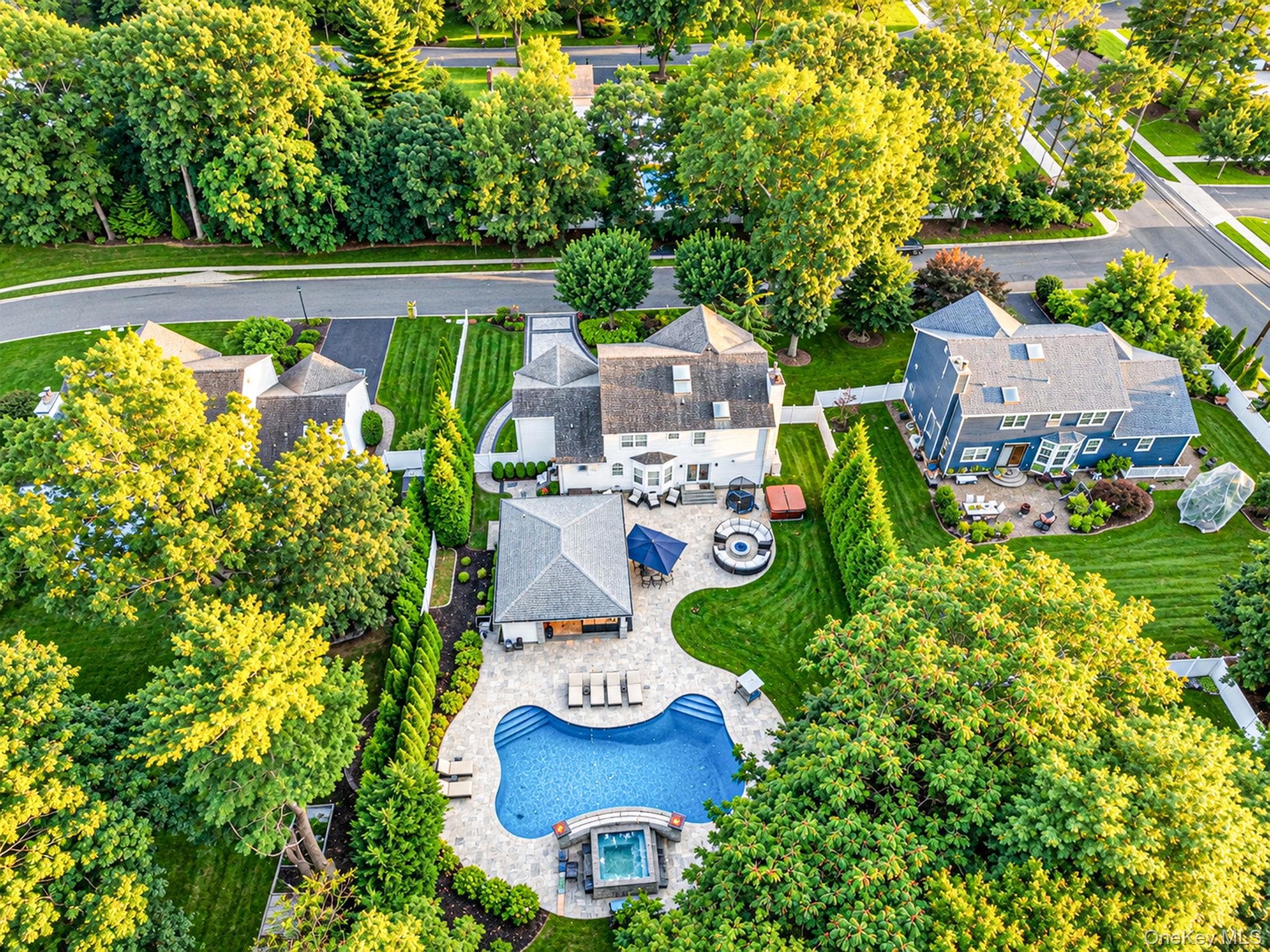 4 Crystal Brook Court thumbnail 43