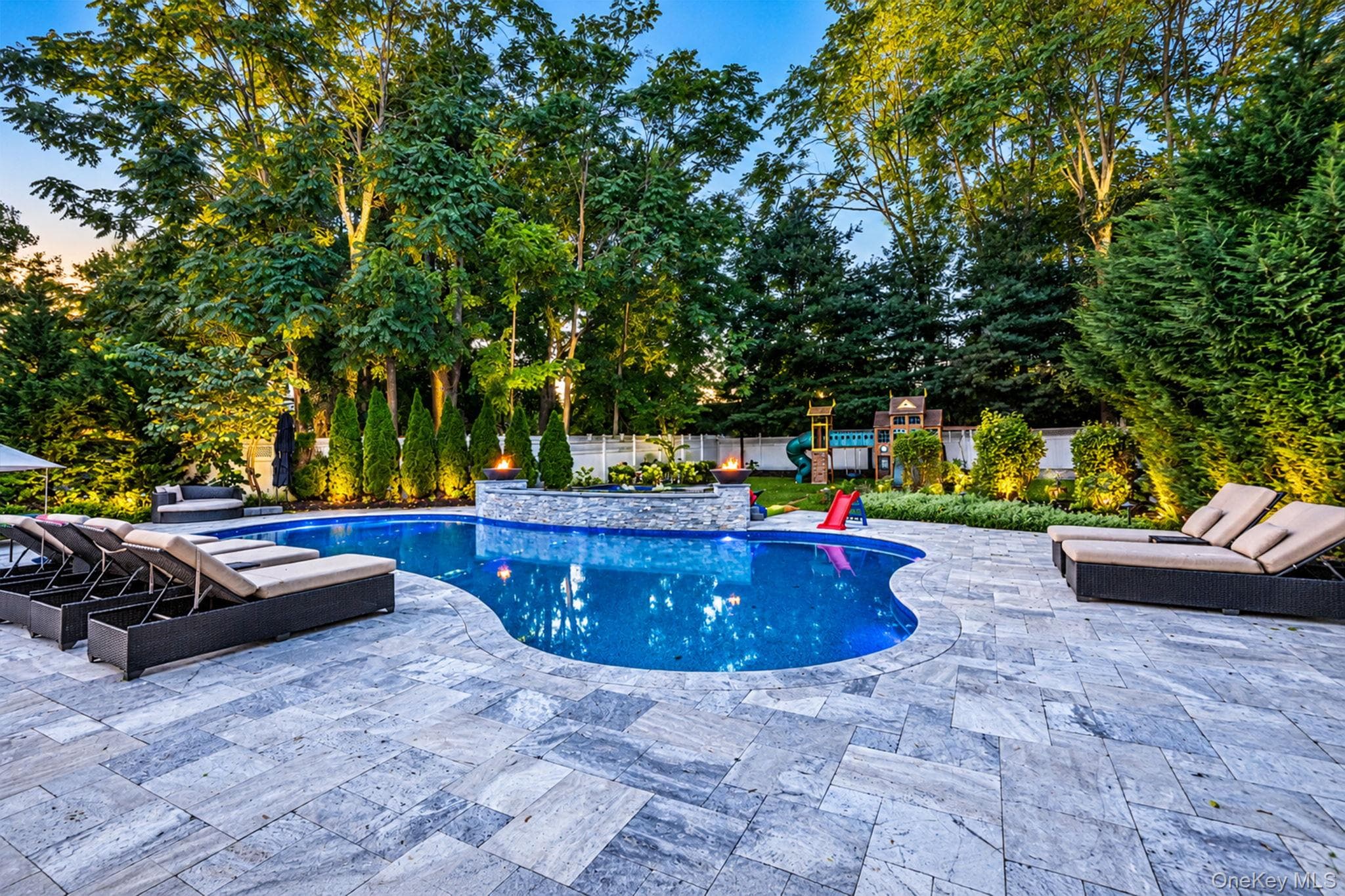 4 Crystal Brook Court thumbnail 37