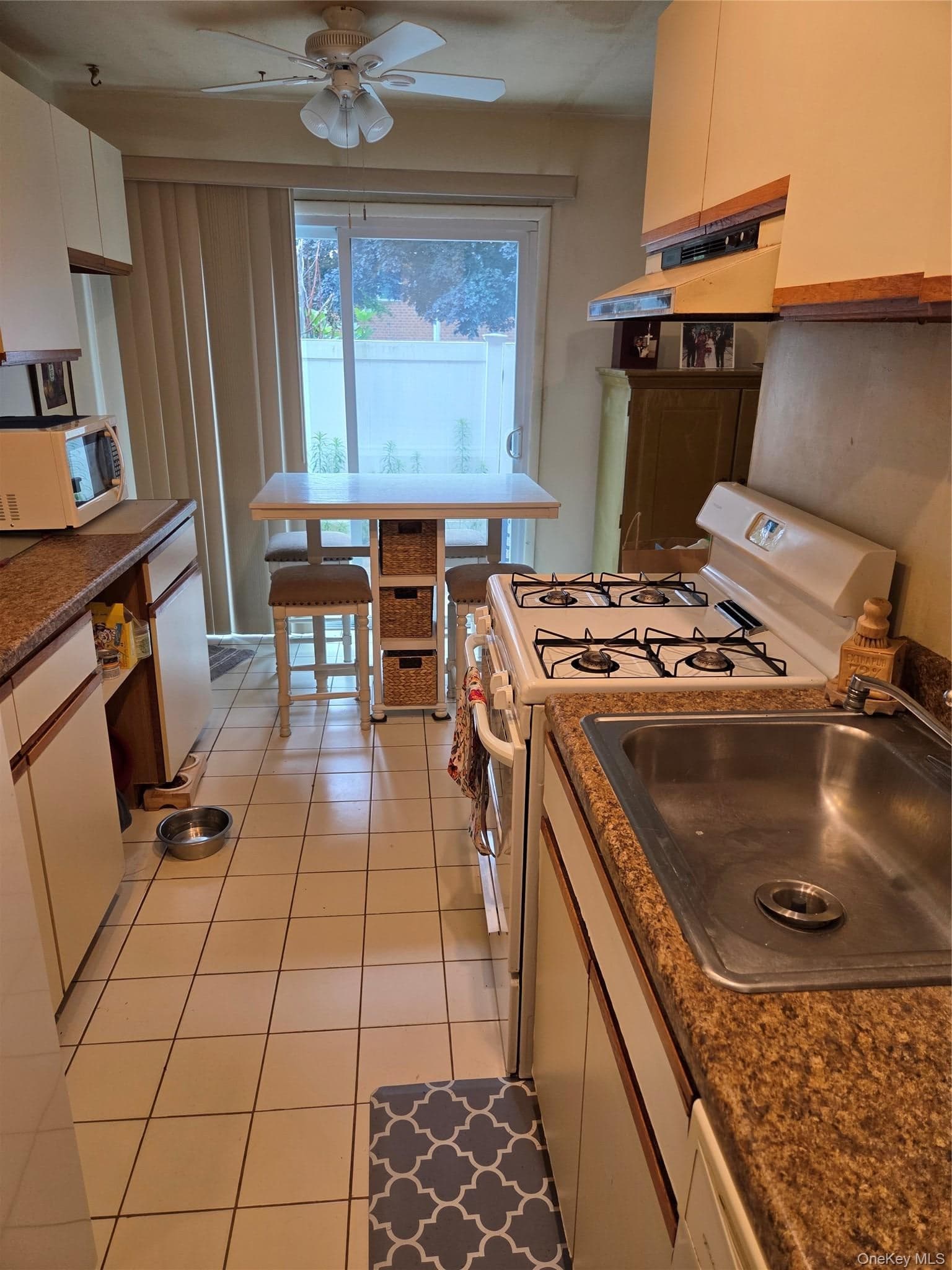 460 Old Town Road Rd Unit: 3C thumbnail 9