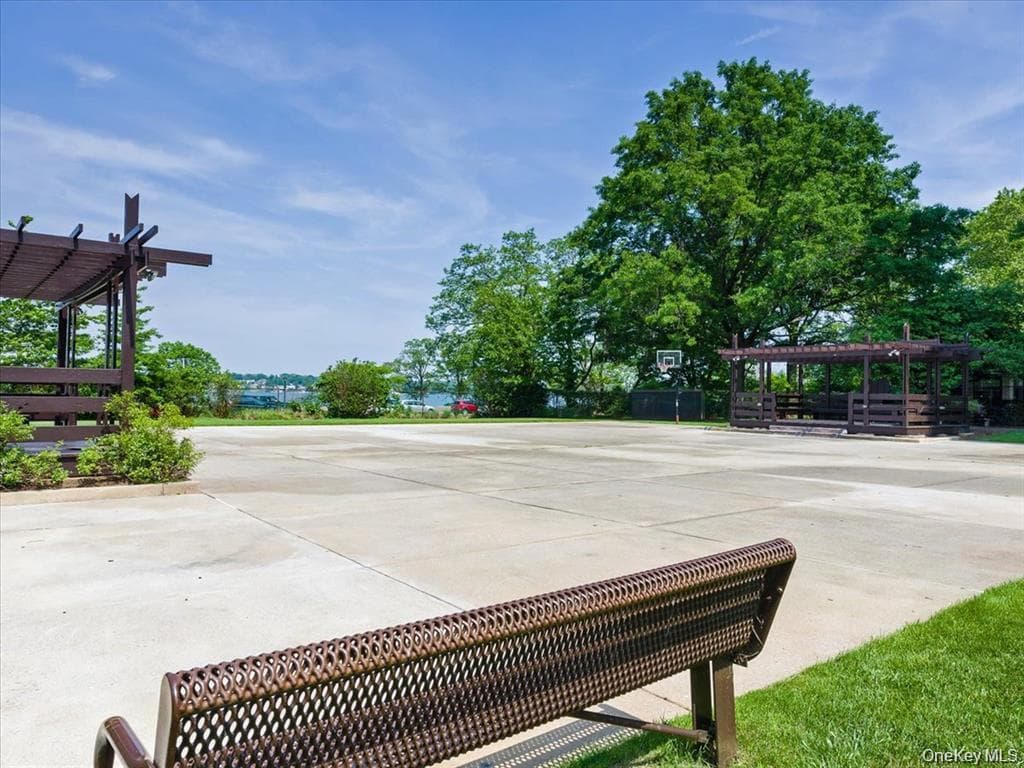 17-85 215 Street Unit: 12M thumbnail 32