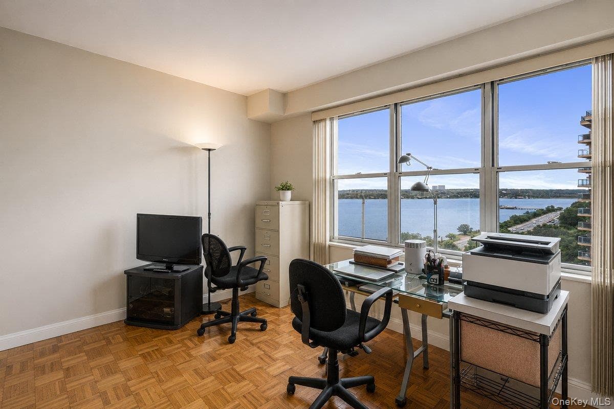 17-85 215 Street Unit: 12M thumbnail 25