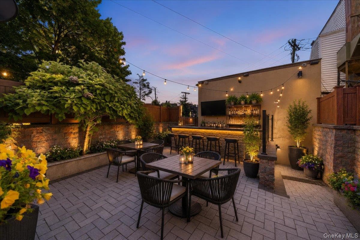1020 Mclean Avenue thumbnail 15