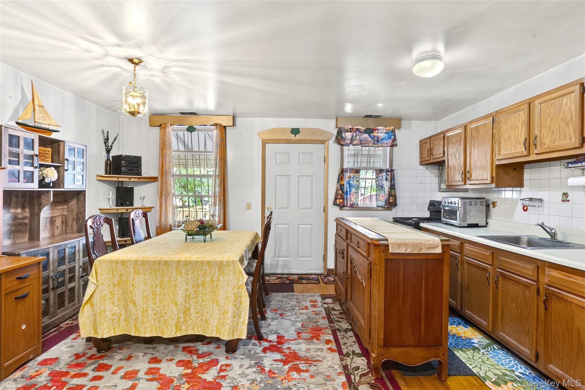 343 Hinsdale Street thumbnail 9