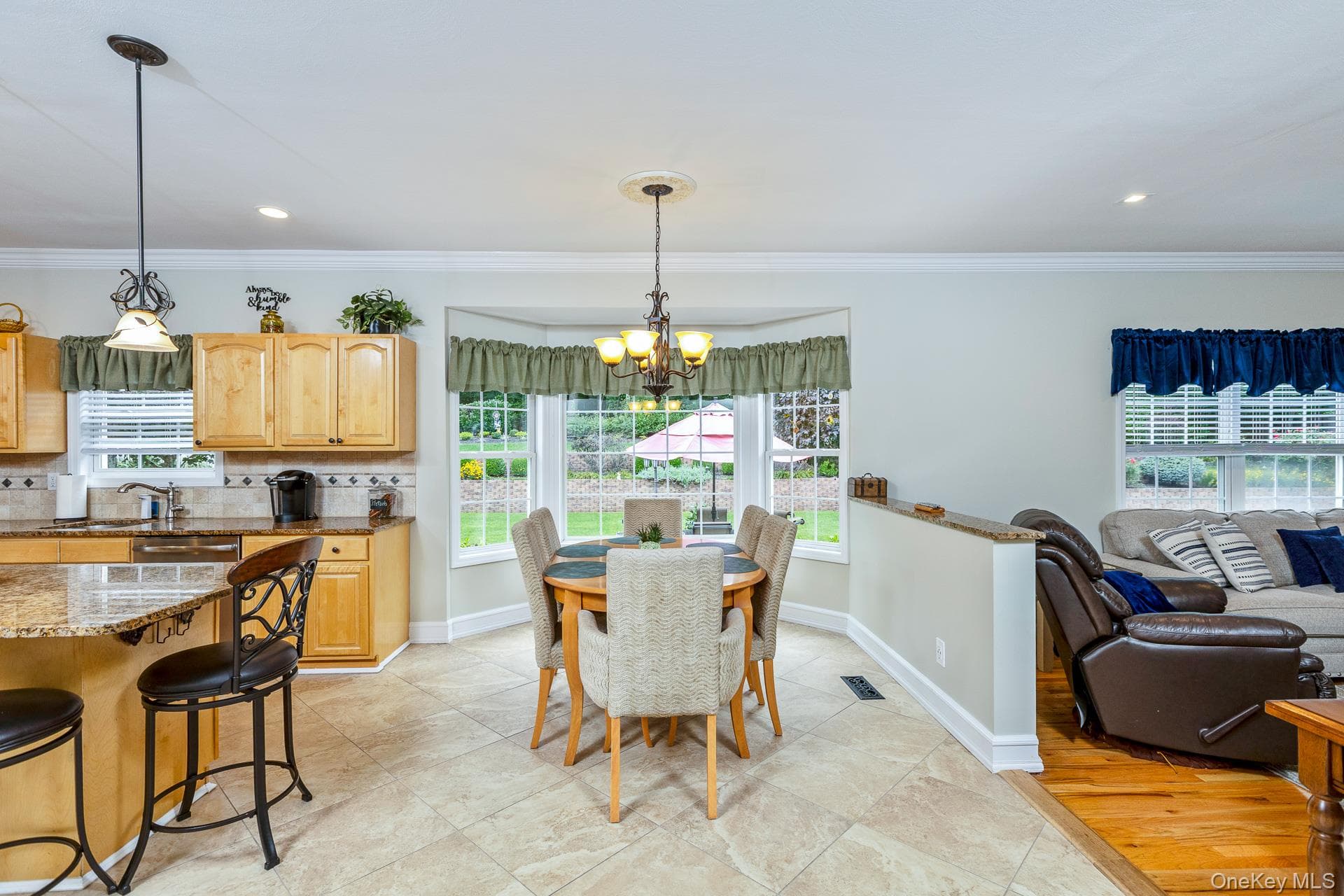 2835 N Wading River Road thumbnail 19