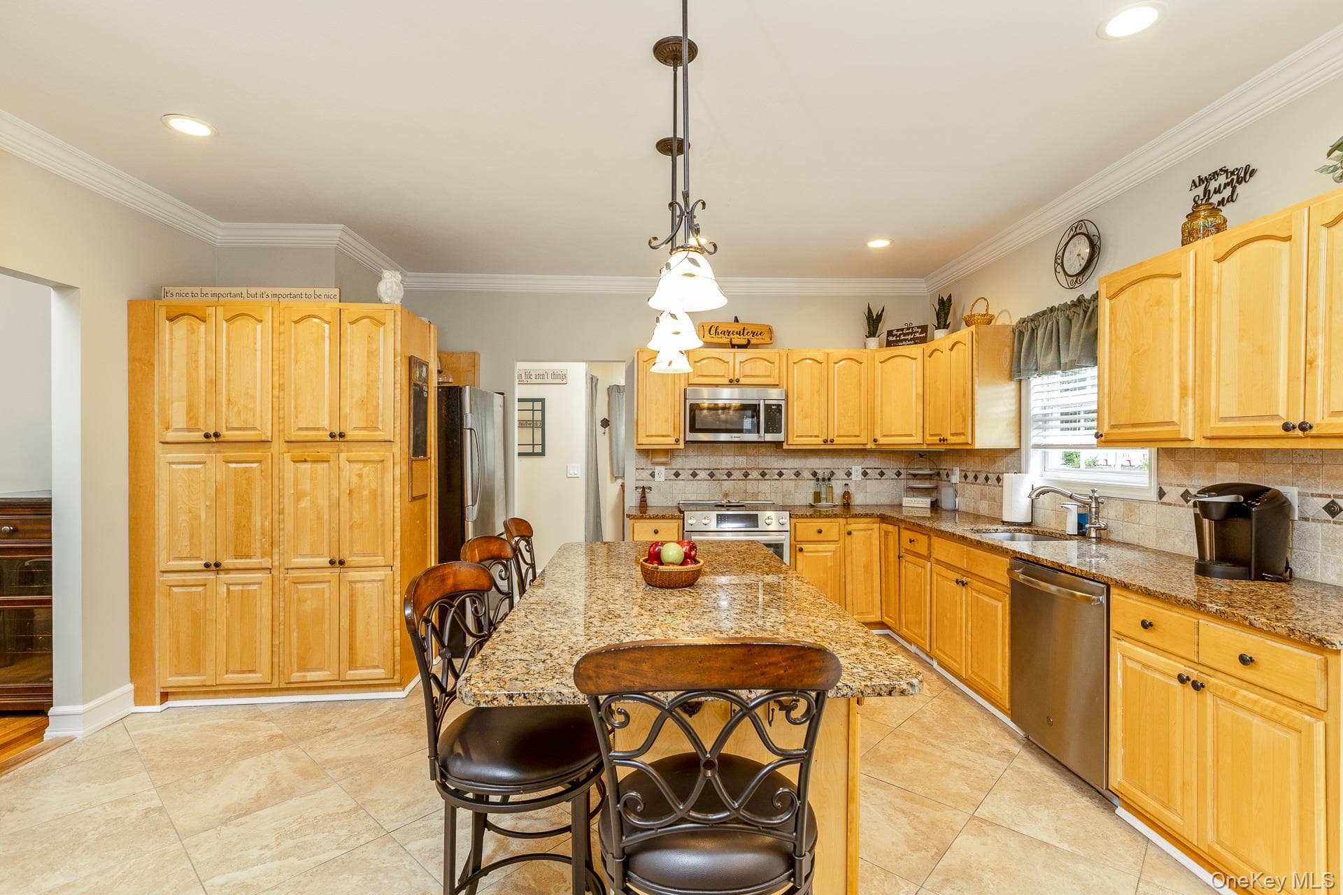 2835 N Wading River Road thumbnail 20