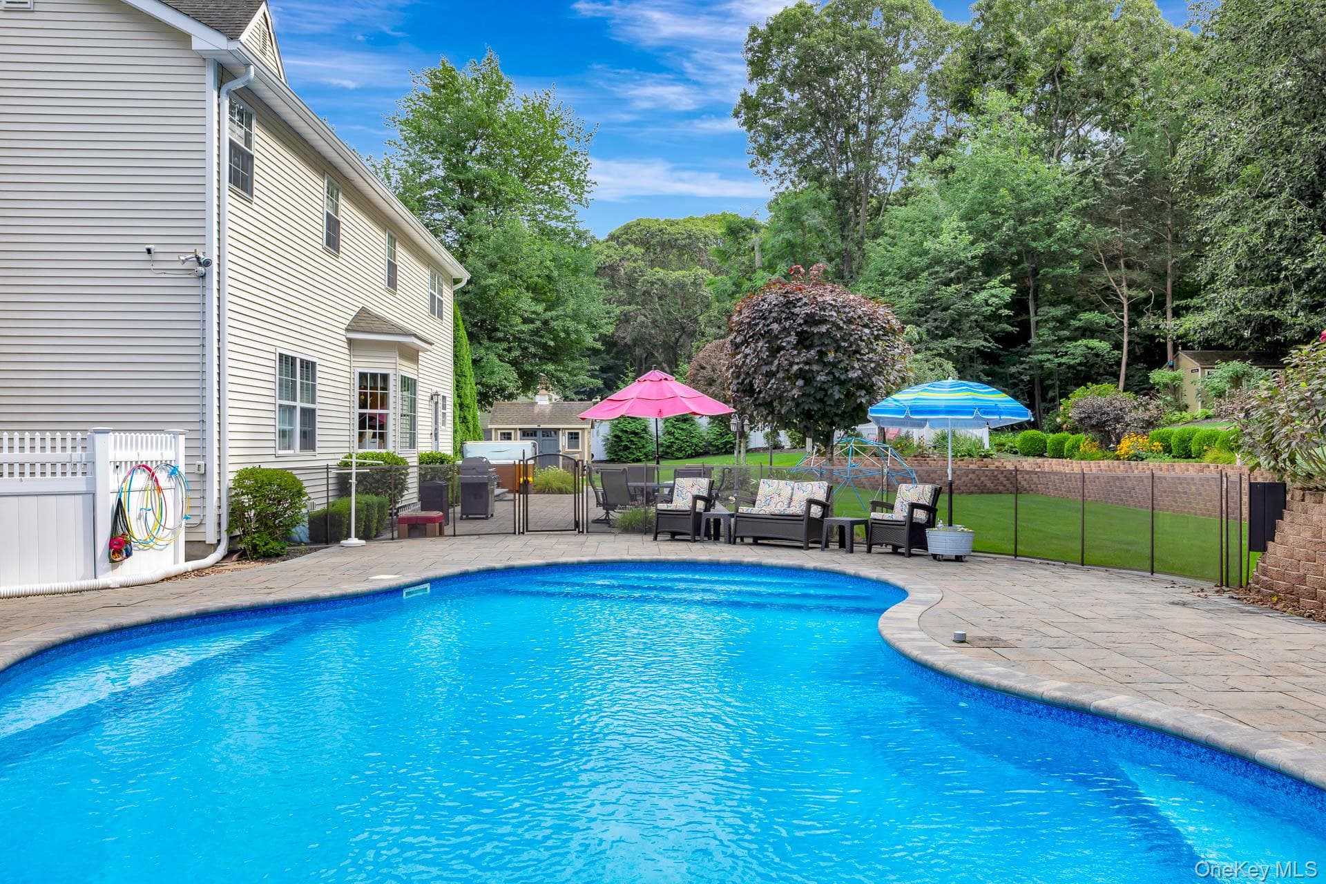 2835 N Wading River Road thumbnail 39