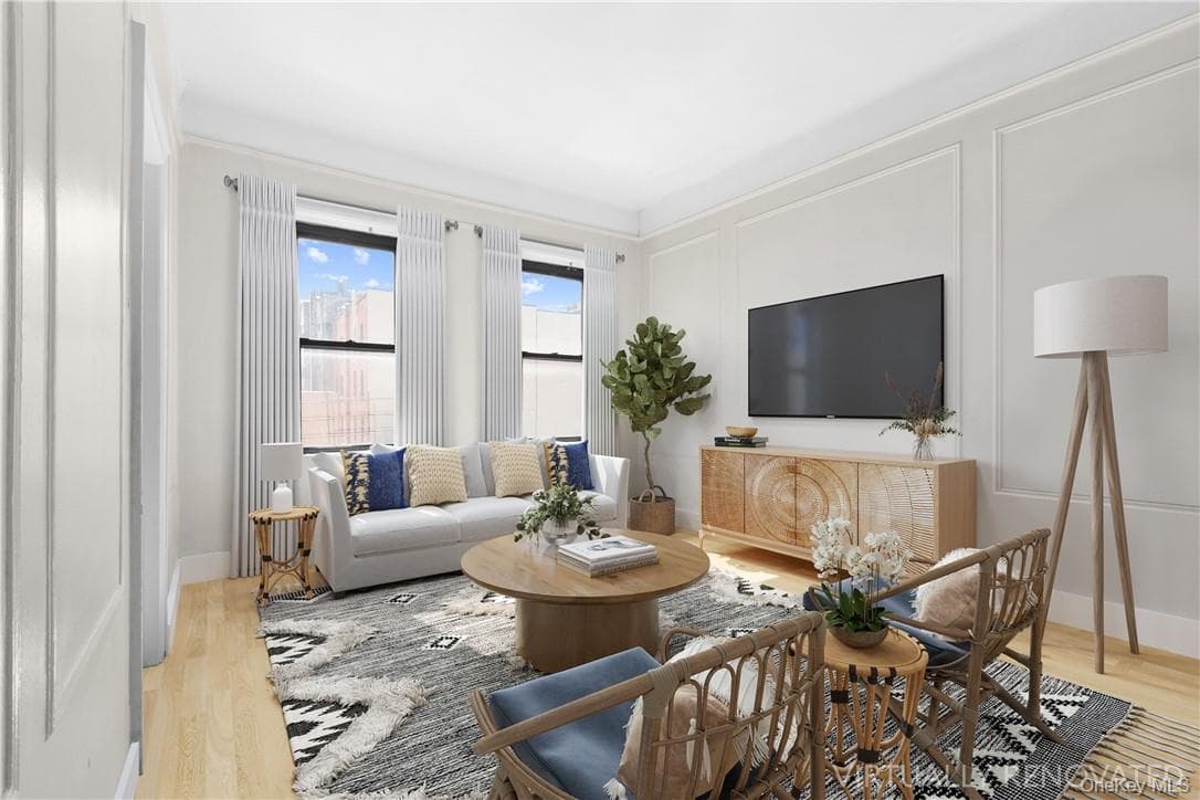 567 W 184th Street thumbnail 4