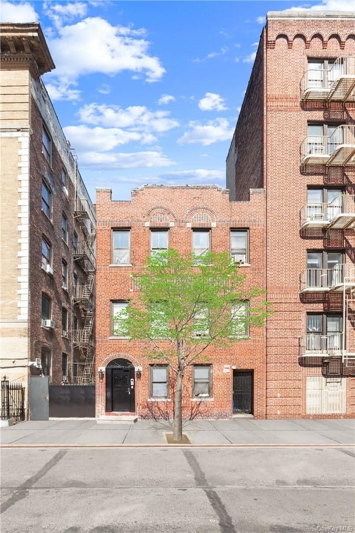 567 W 184th Street thumbnail 2