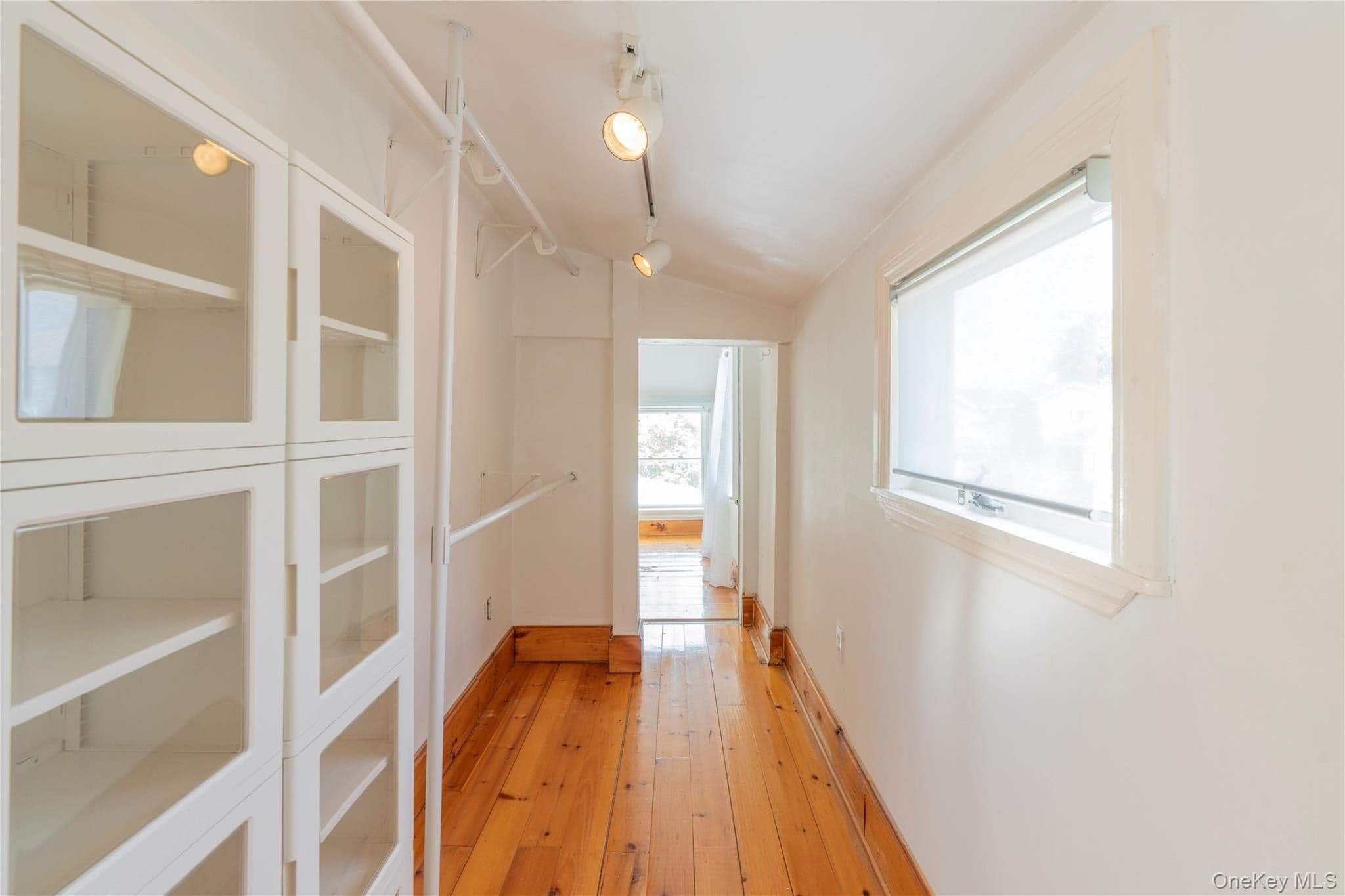 15 Charles ST thumbnail 37