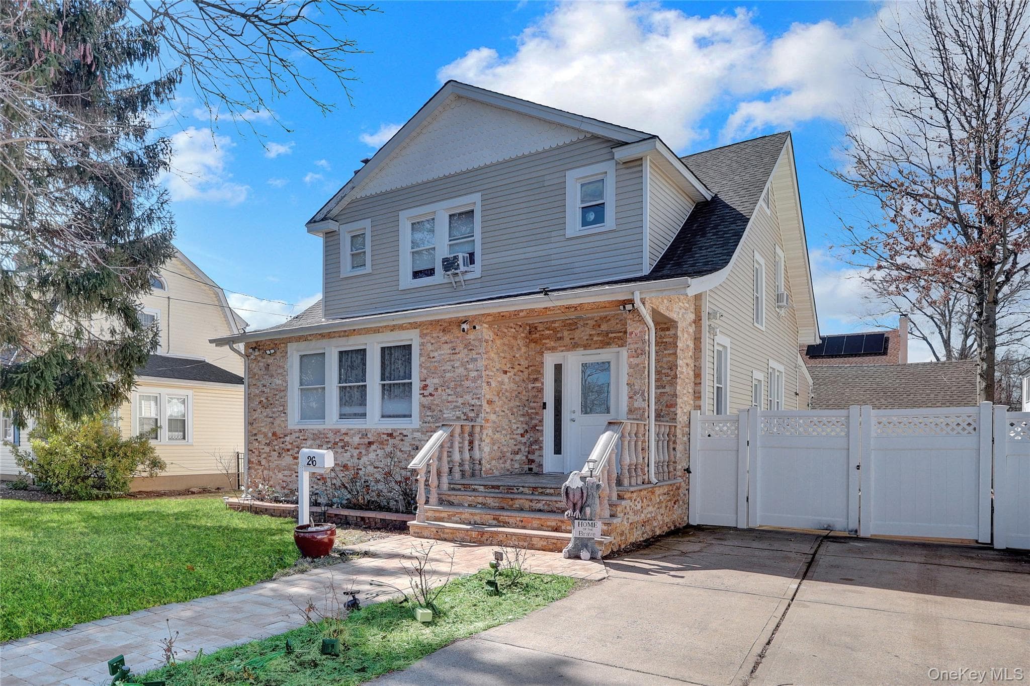 26 Hilbert Street, Hempstead