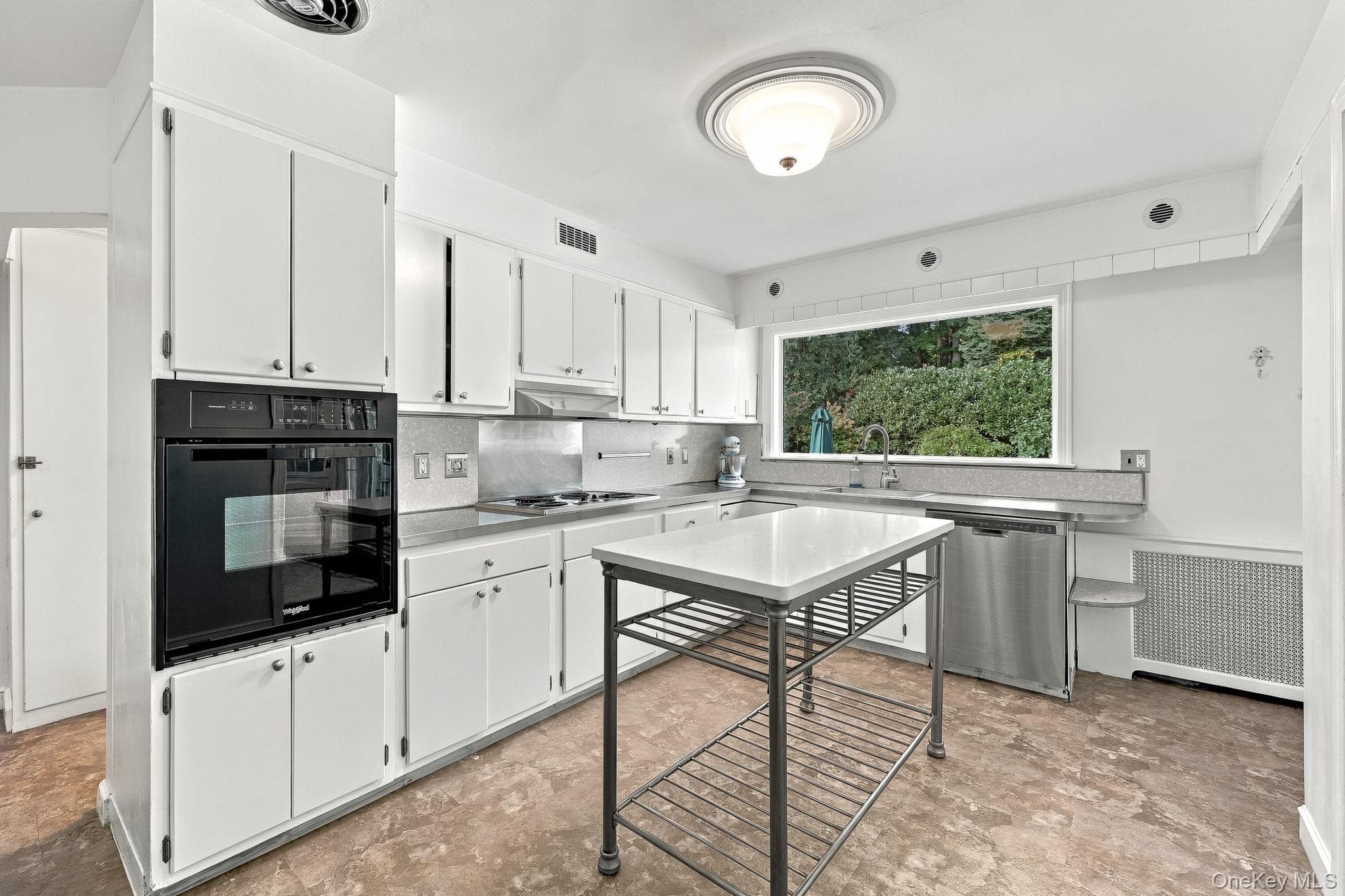 125 Betsy Brown Road thumbnail 10