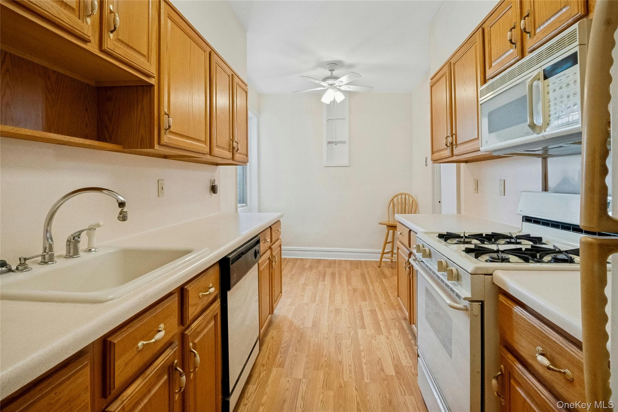 19 S Broadway Unit: 5 D thumbnail 6
