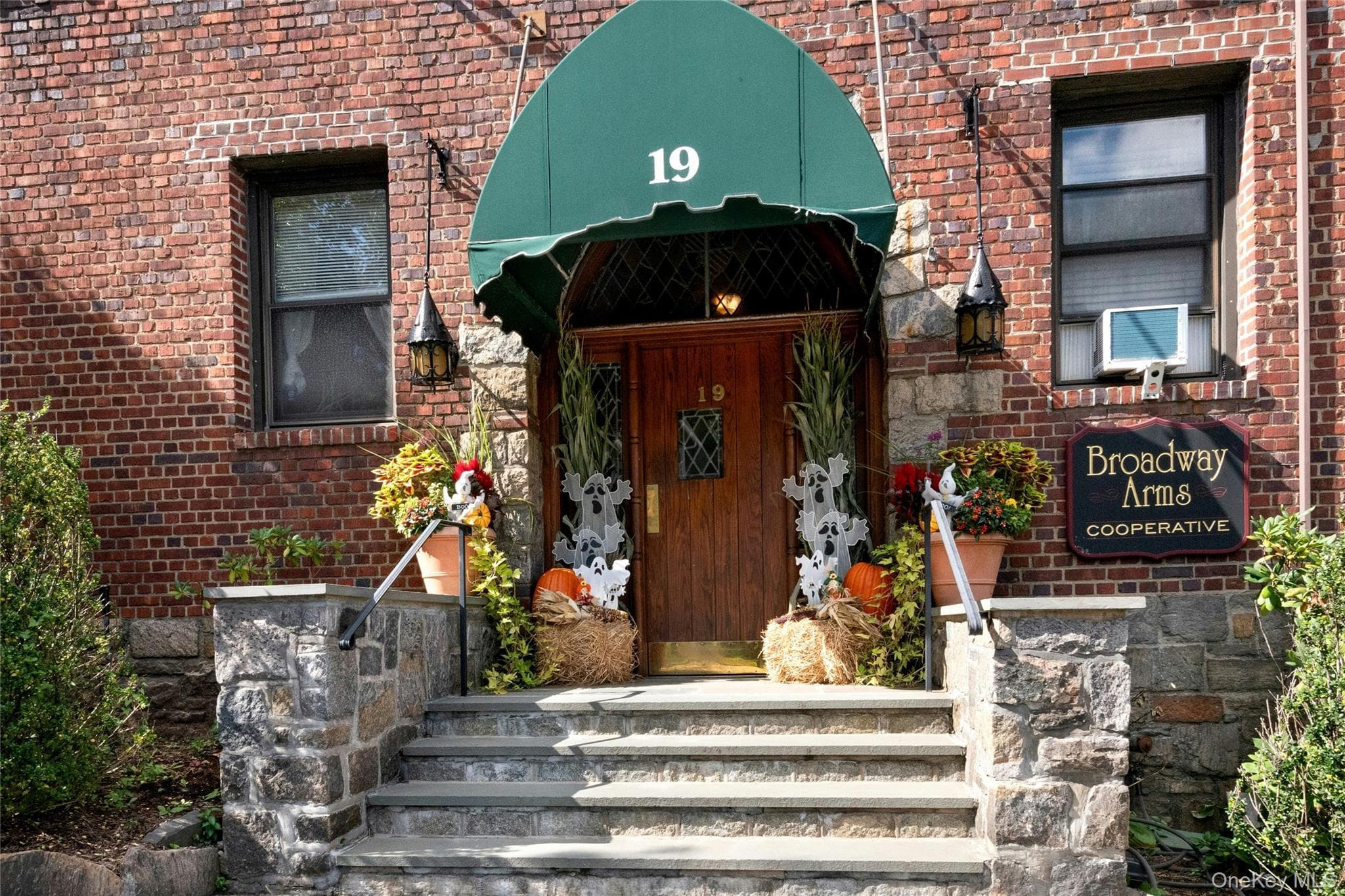 19 S Broadway Unit: 5 D thumbnail 19