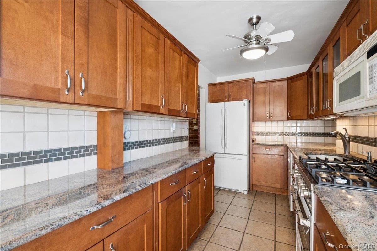 235 Garth Road Unit: D6A thumbnail 5