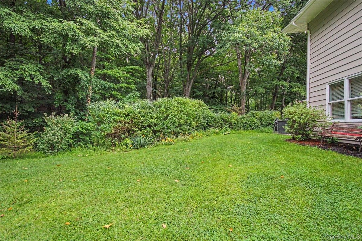 45 Hemlock Trail Court thumbnail 42
