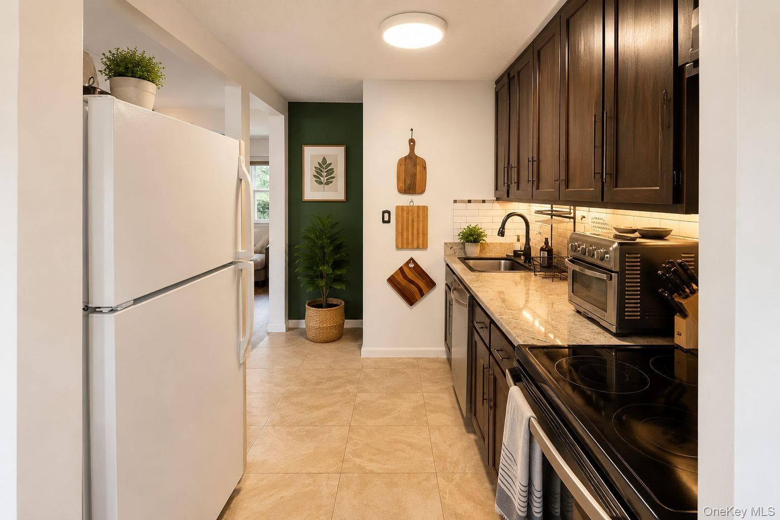 160 Academy Street Unit: 3J thumbnail 6