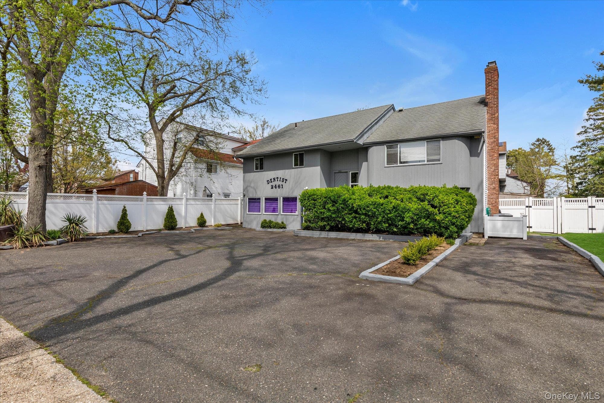 2461 Merrick Avenue thumbnail 29