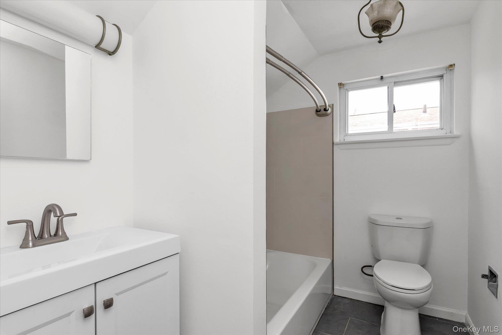 2461 Merrick Avenue thumbnail 11