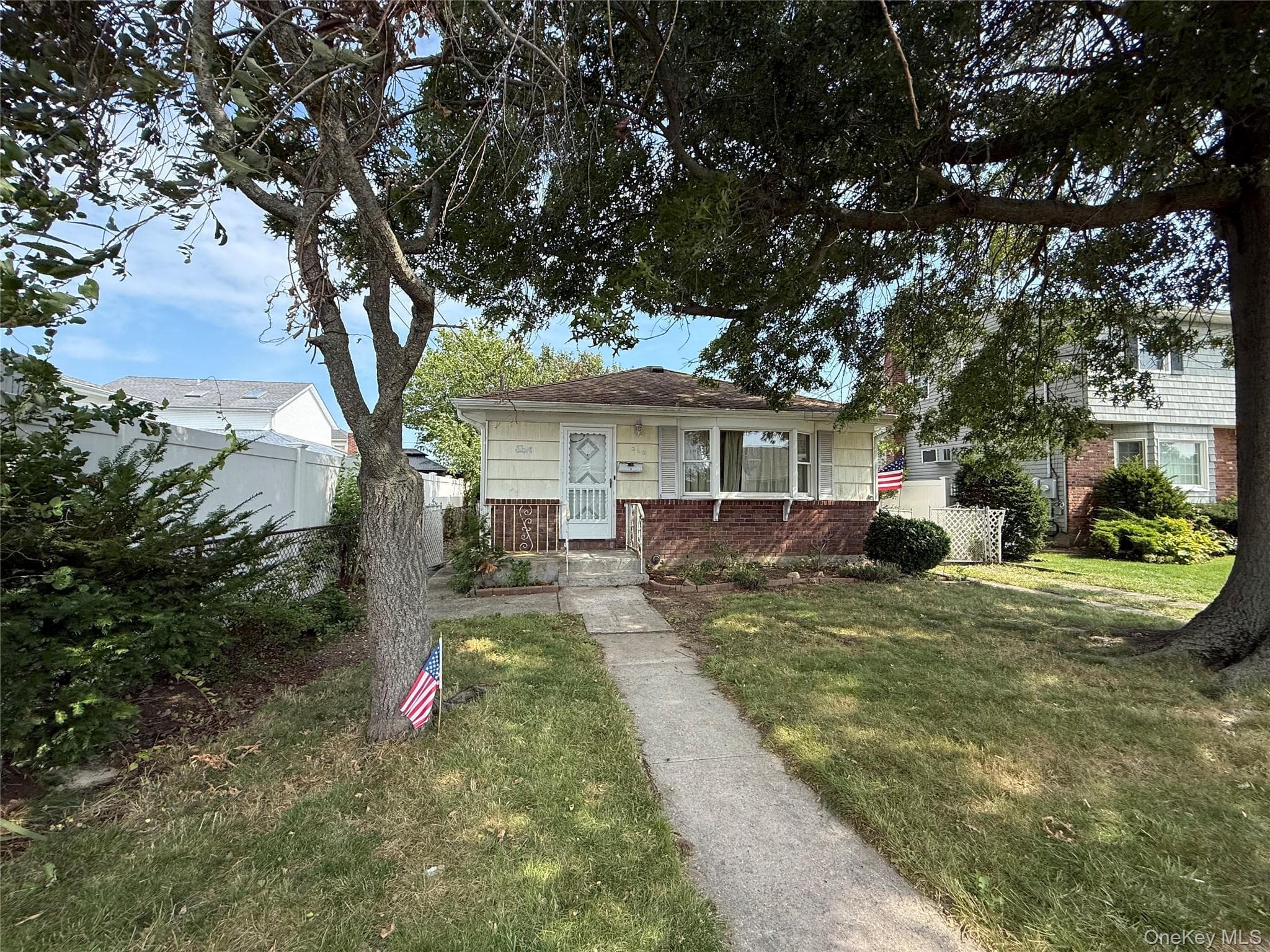 260 8th Street photo 1