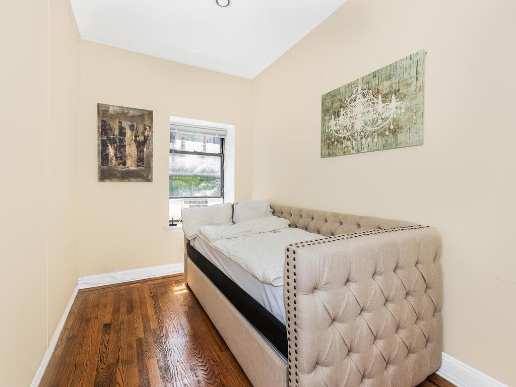 115 E 39th Street thumbnail 21