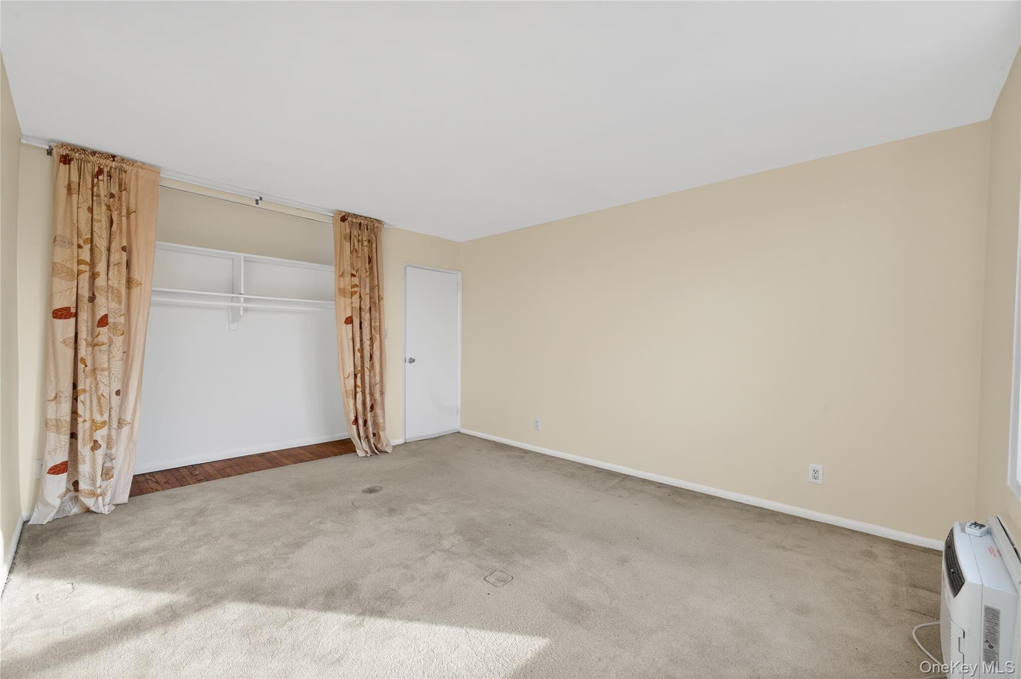 66-10 Thornton Place Unit: 4C thumbnail 9