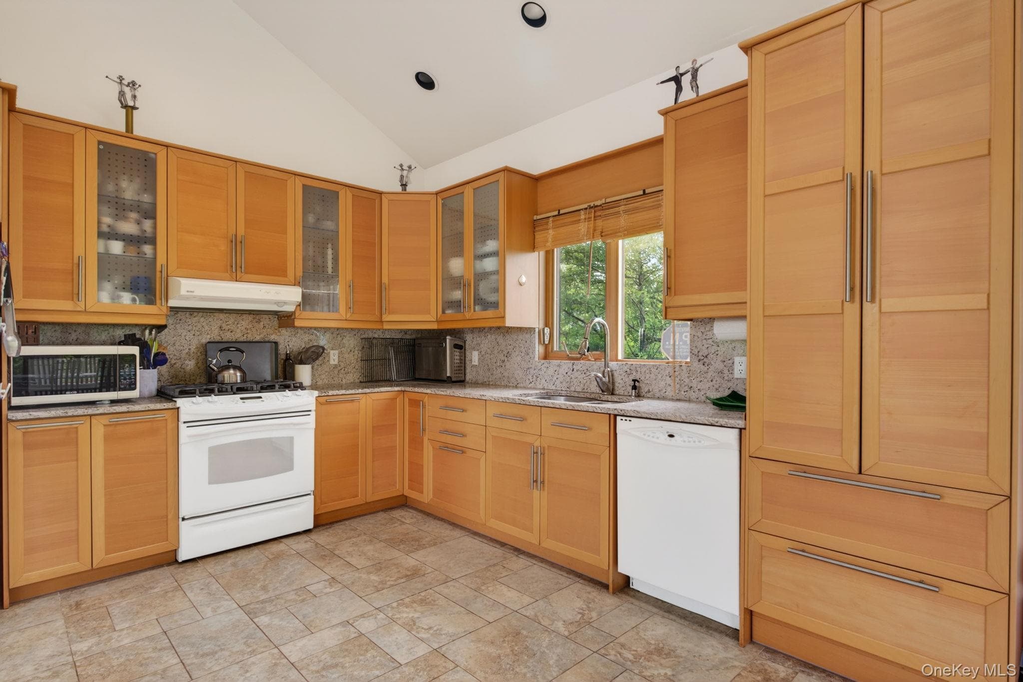 81 N Pond Drive thumbnail 9