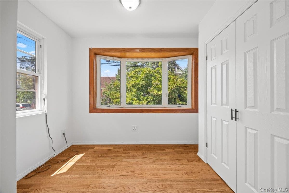4084 Seton Avenue thumbnail 4