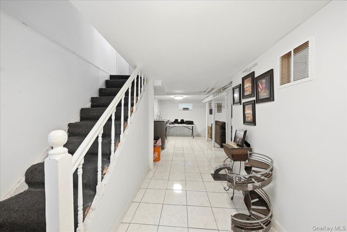 8 Frazier Street thumbnail 16