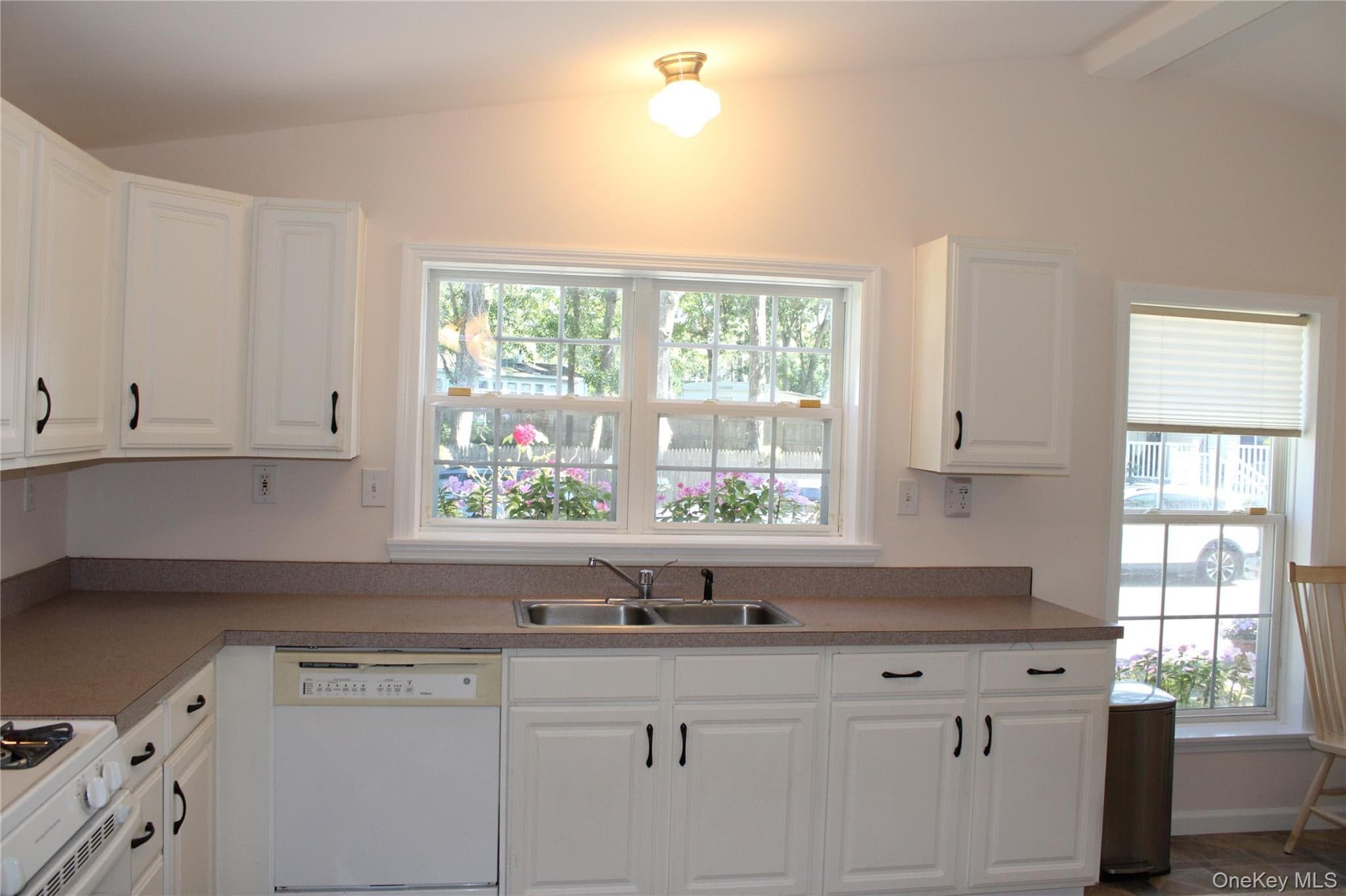 1661 Old Country Road Unit: 77 thumbnail 15