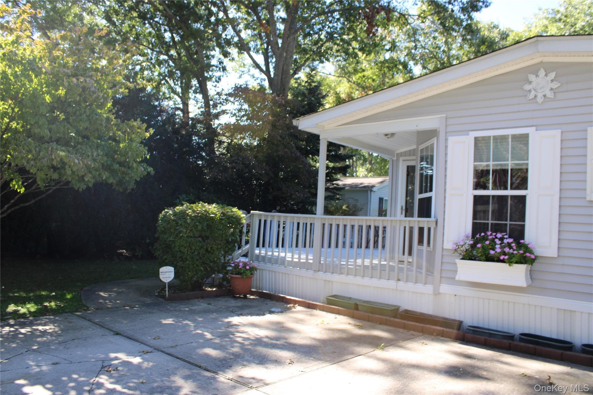 1661 Old Country Road Unit: 77 thumbnail 7