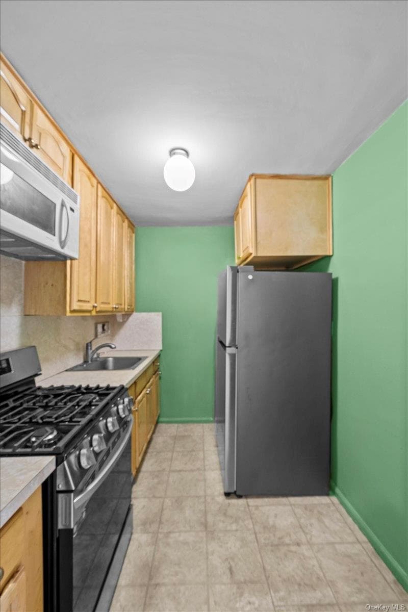8935 155th Ave Ave Unit: 3M thumbnail 11