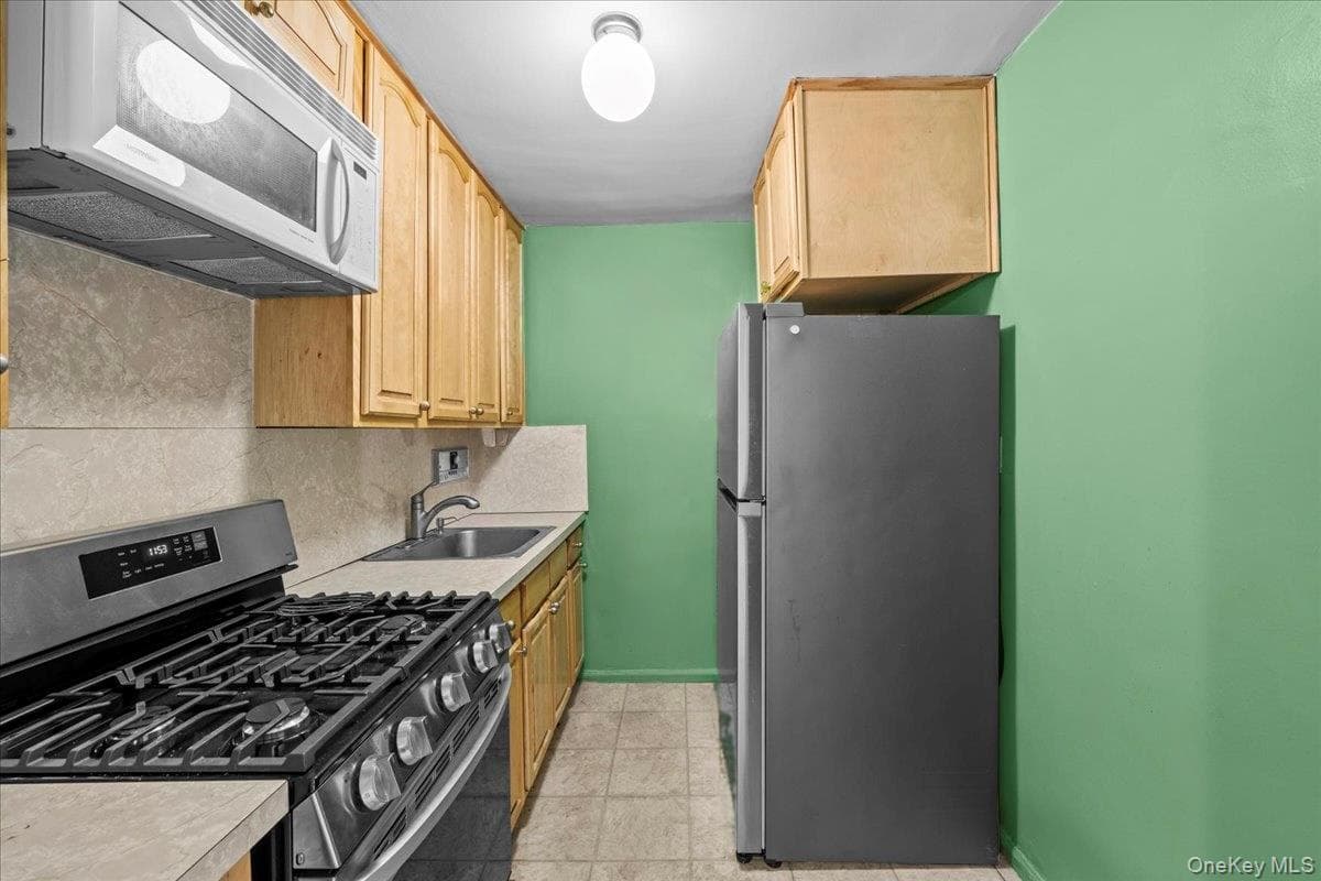 8935 155th Ave Ave Unit: 3M thumbnail 10