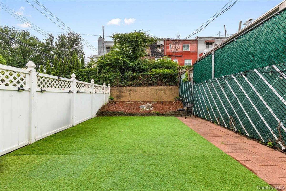 3303 Eastchester Road thumbnail 18