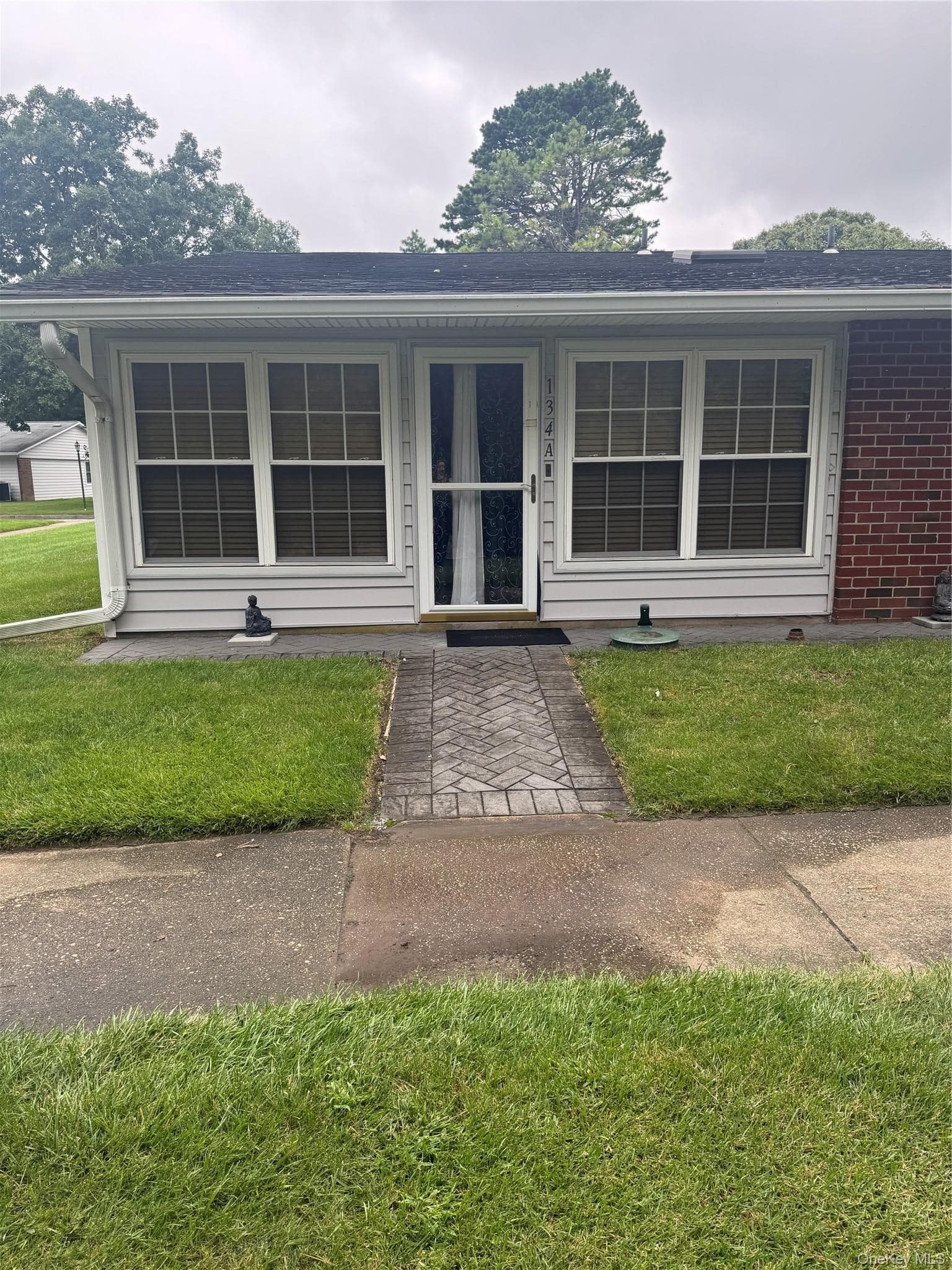 134 Eastbourne Court Unit: A, Ridge