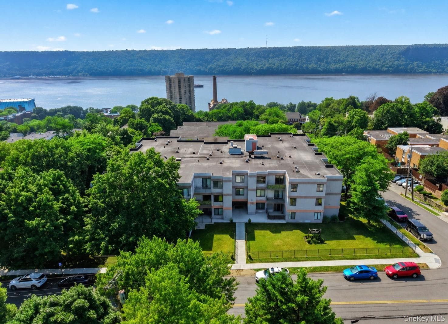 421 N Broadway Unit: 17 thumbnail 23