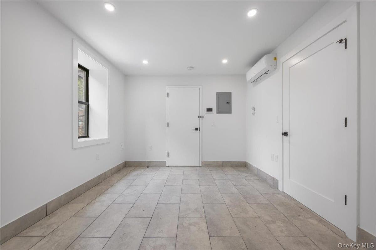 2740 Sexton Place thumbnail 14