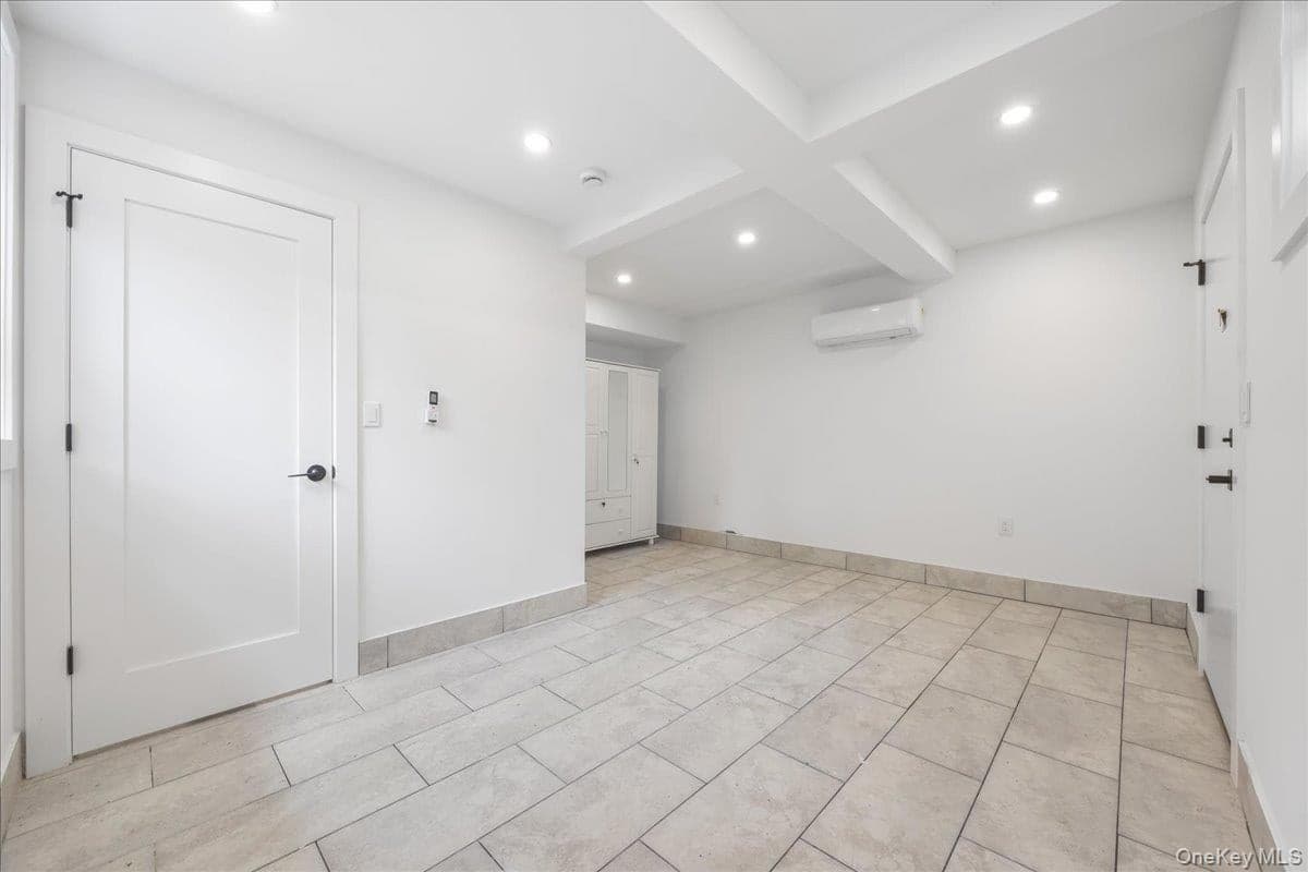 2740 Sexton Place thumbnail 20