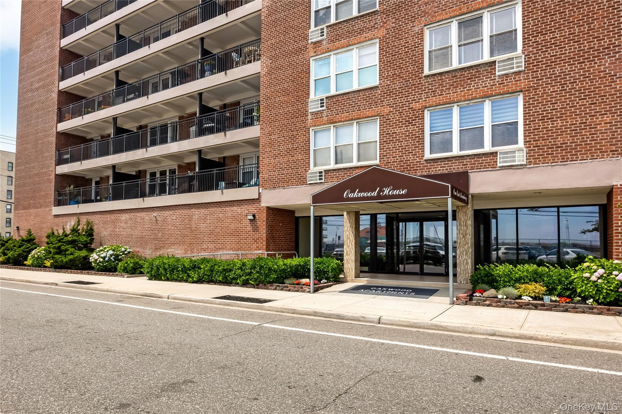 1 E Broadway Unit: 4R, Long Beach