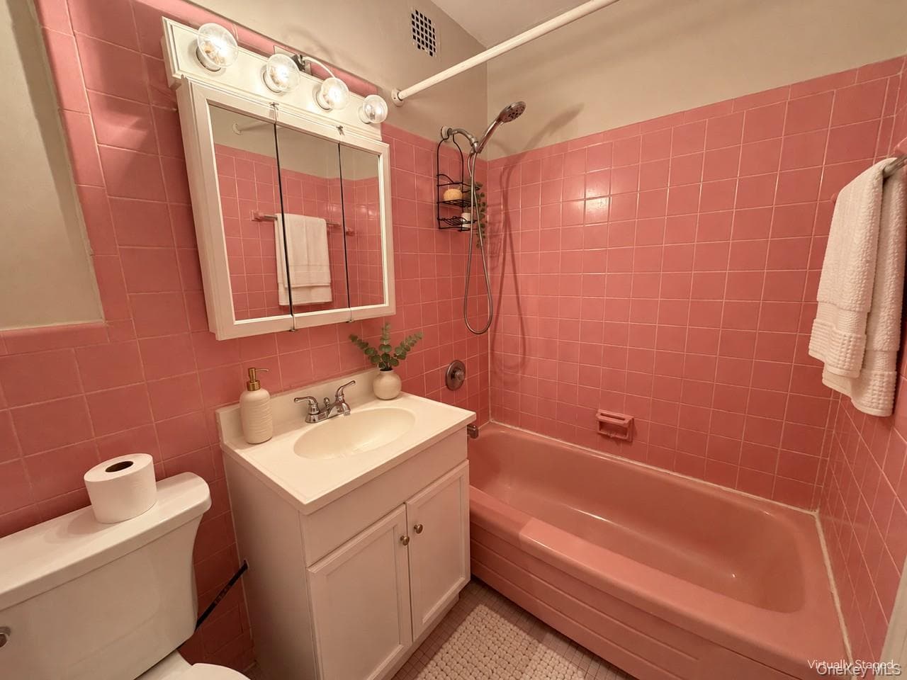 1 E Broadway Unit: 4R thumbnail 13