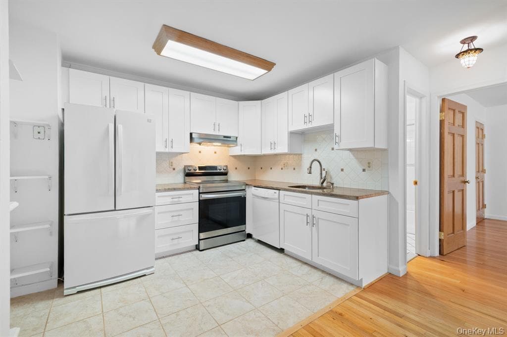 167 Sierra Vista Lane thumbnail 2