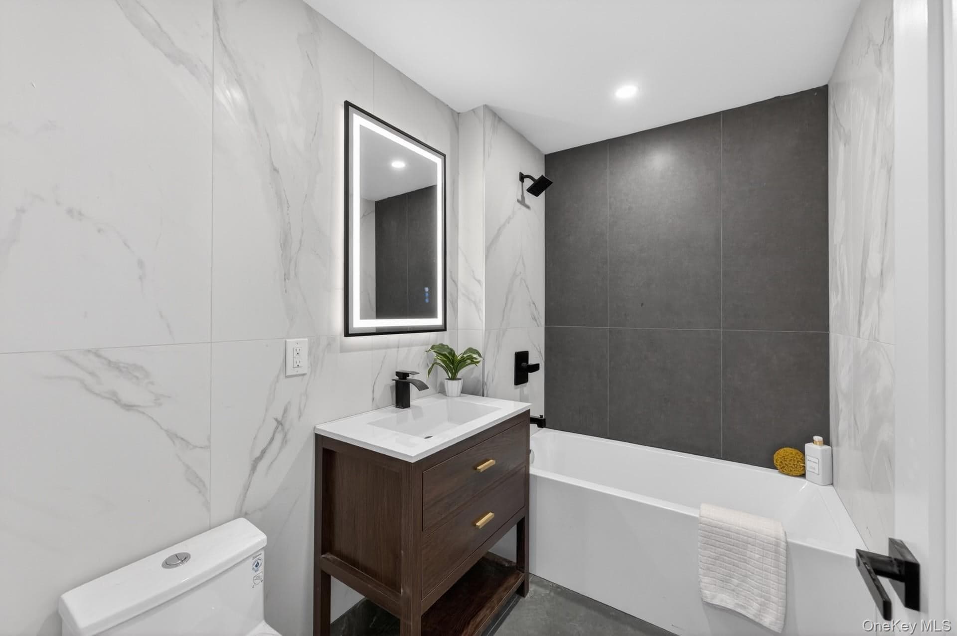 31-65 14th Street Unit: 3F thumbnail 6