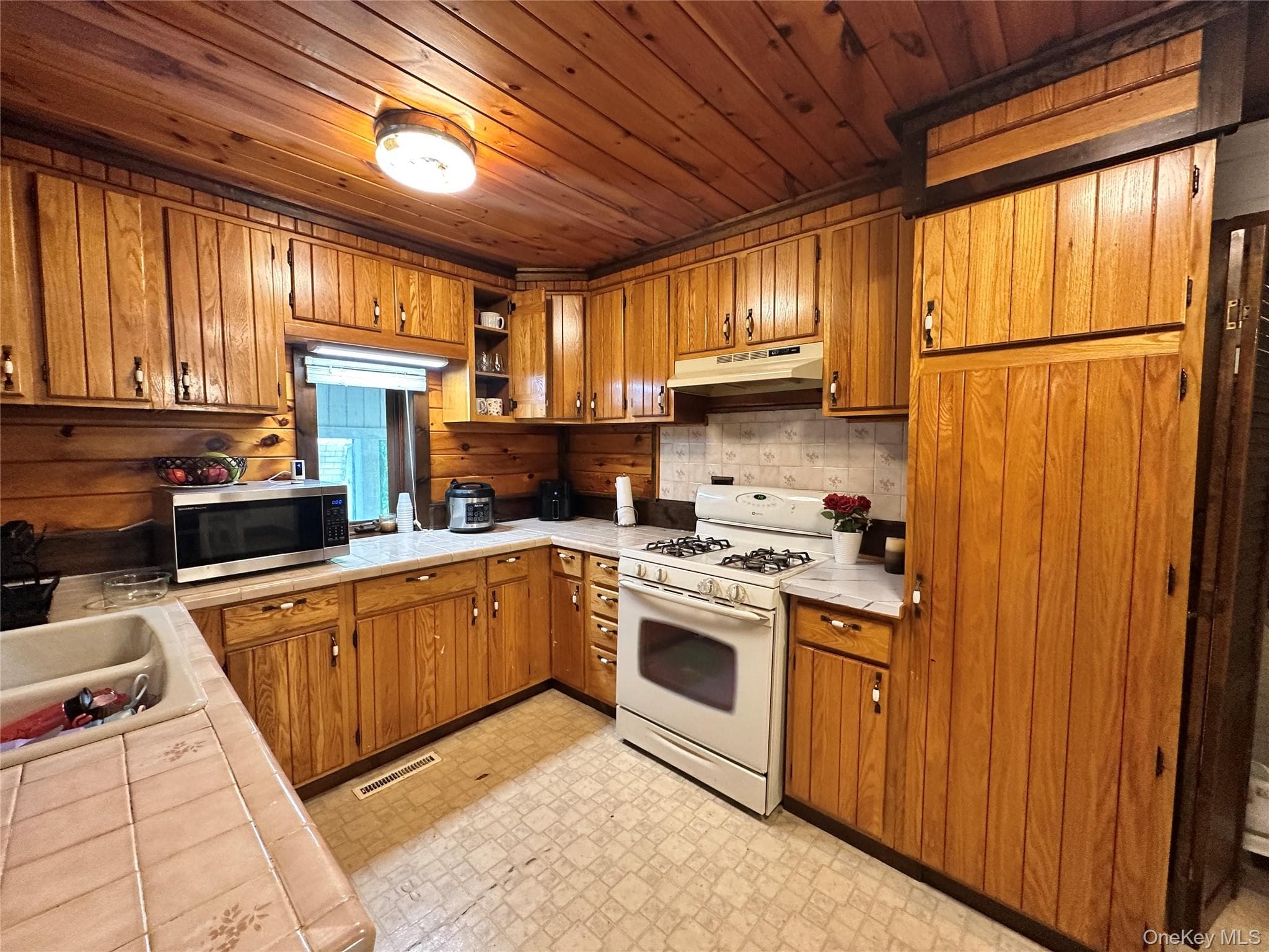 110 Foss Lane thumbnail 13