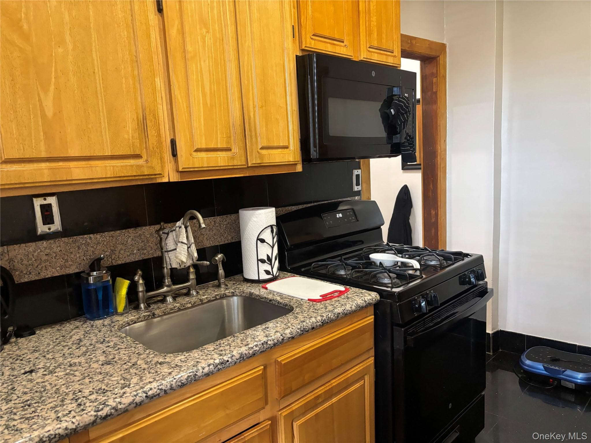 109-18 Lefferts Boulevard Unit: C6 thumbnail 15