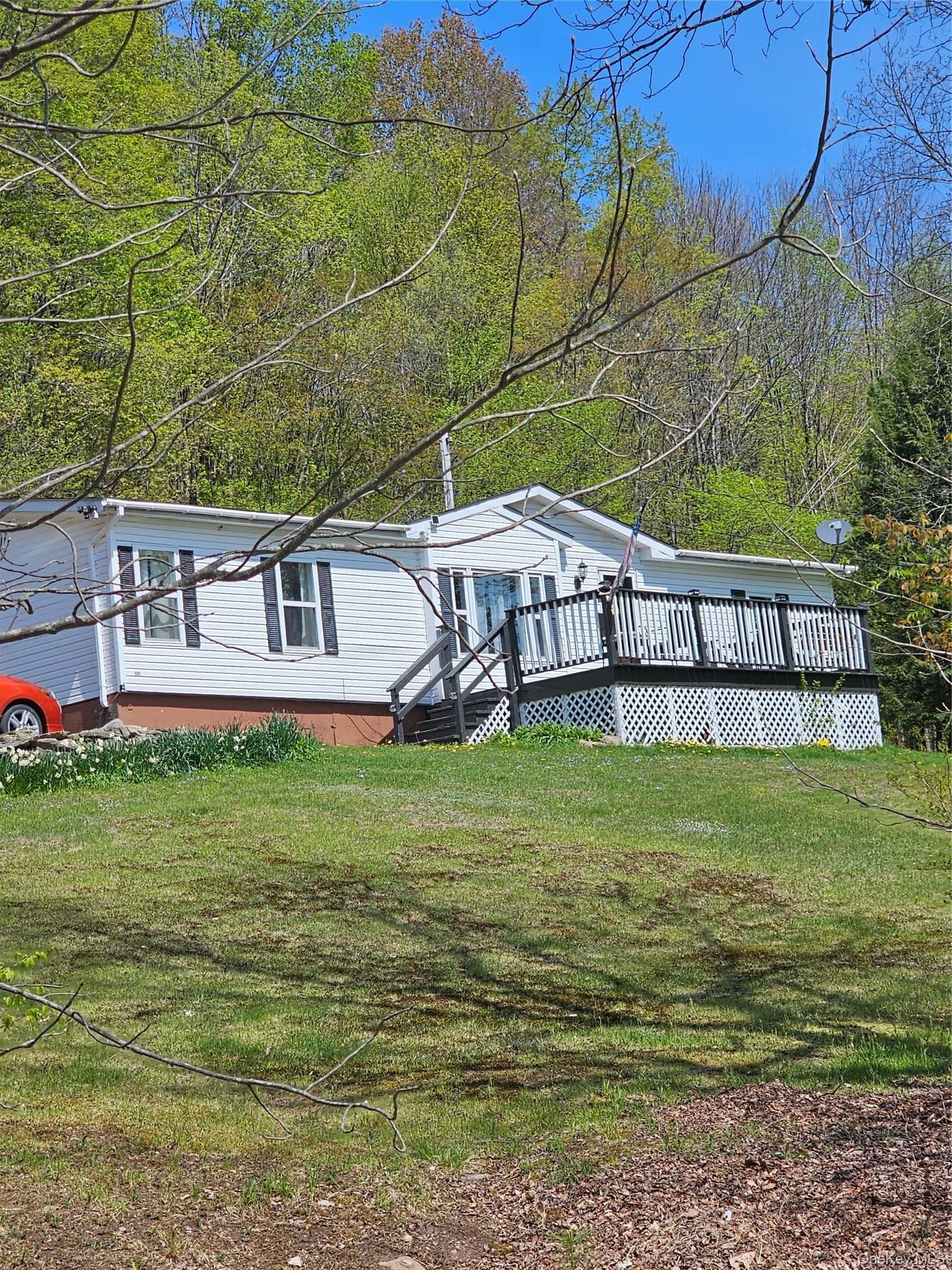 211 Cole Road, Hurleyville