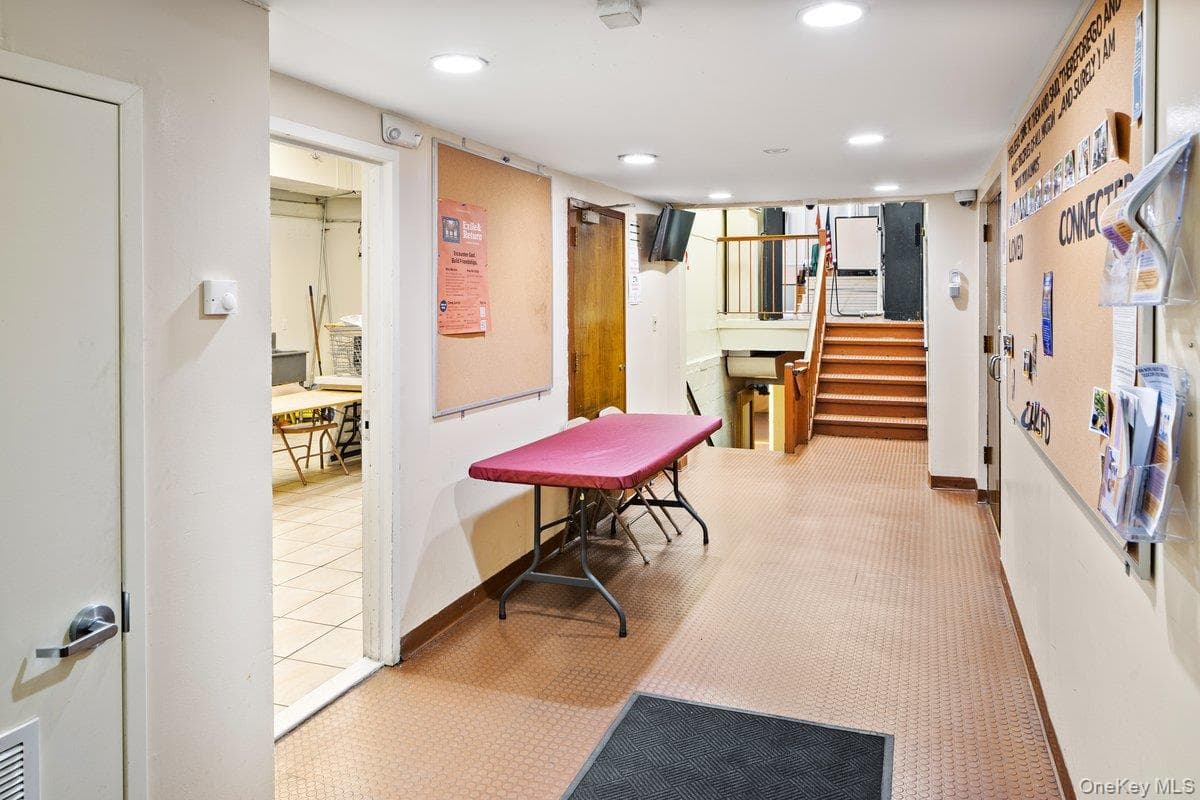 343 Jerusalem Avenue thumbnail 45