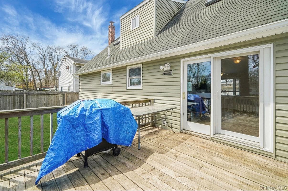 15 Maplewood Drive thumbnail 3